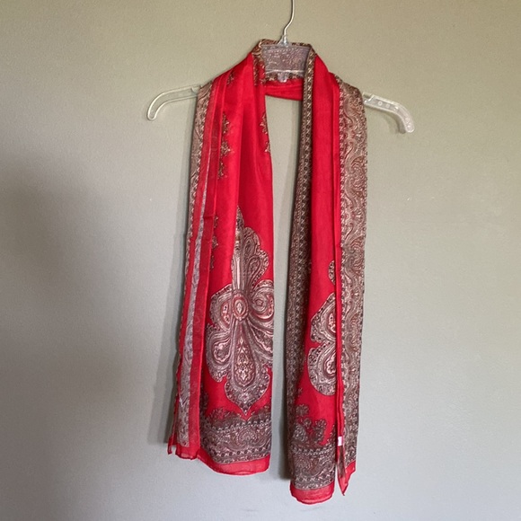 😍🆕Bohemian Shawl- Red background - Picture 6 of 7